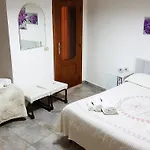 Regina Elena לינה וארוחת בוקר Pignola