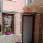 Regina Elena לינה וארוחת בוקר Pignola