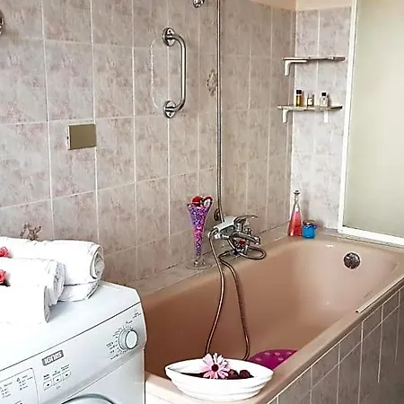 Regina Elena 3*